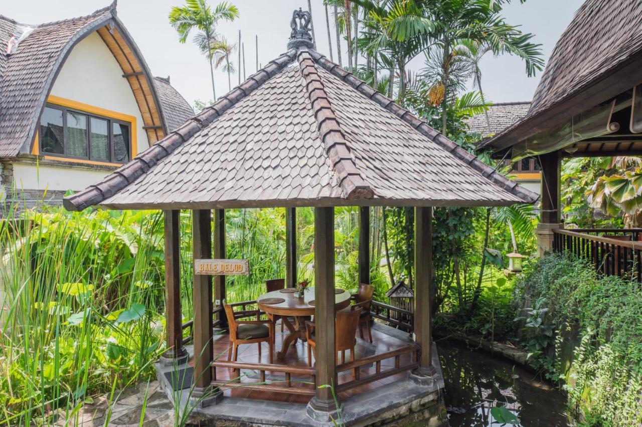 Hotel Vila Lumbung Seminyak Exteriör bild