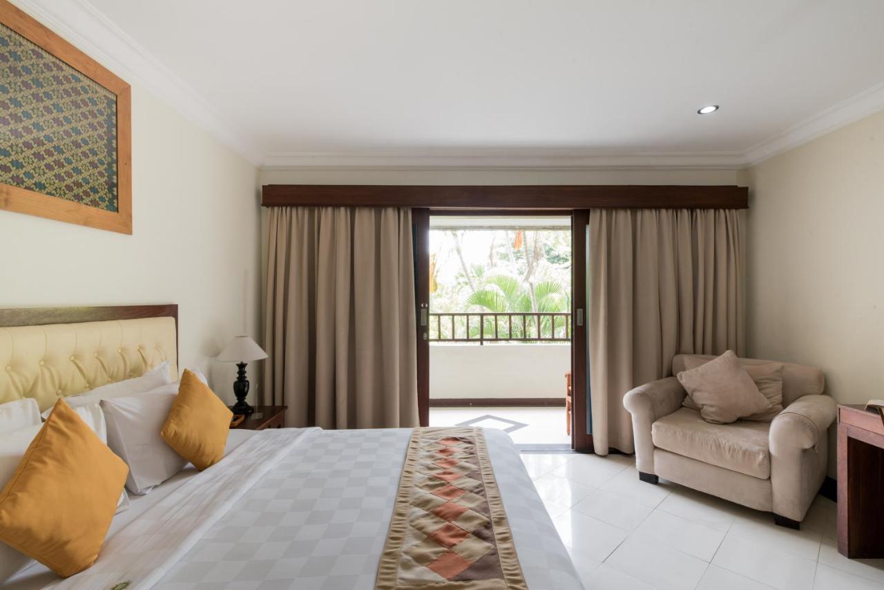 Hotel Vila Lumbung Seminyak Exteriör bild