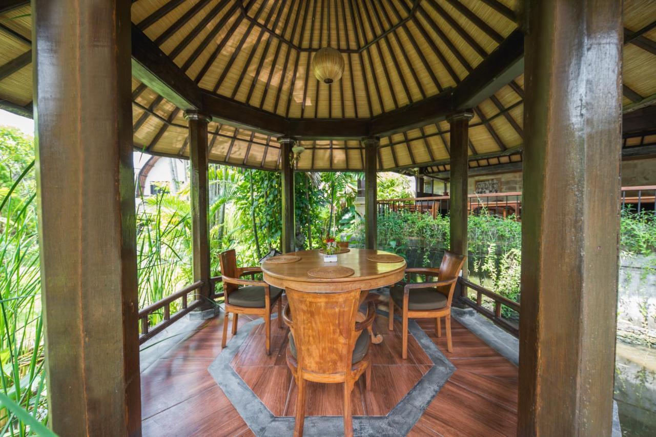 Hotel Vila Lumbung Seminyak Exteriör bild